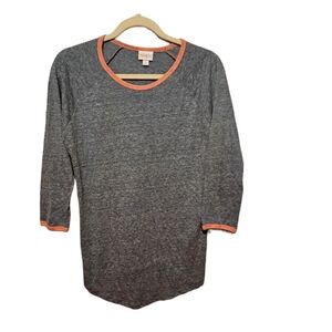Lularoe Randy t-shirt size small